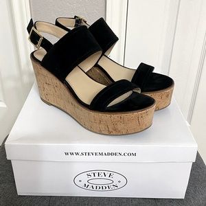 Steve Madden Wedge sandals